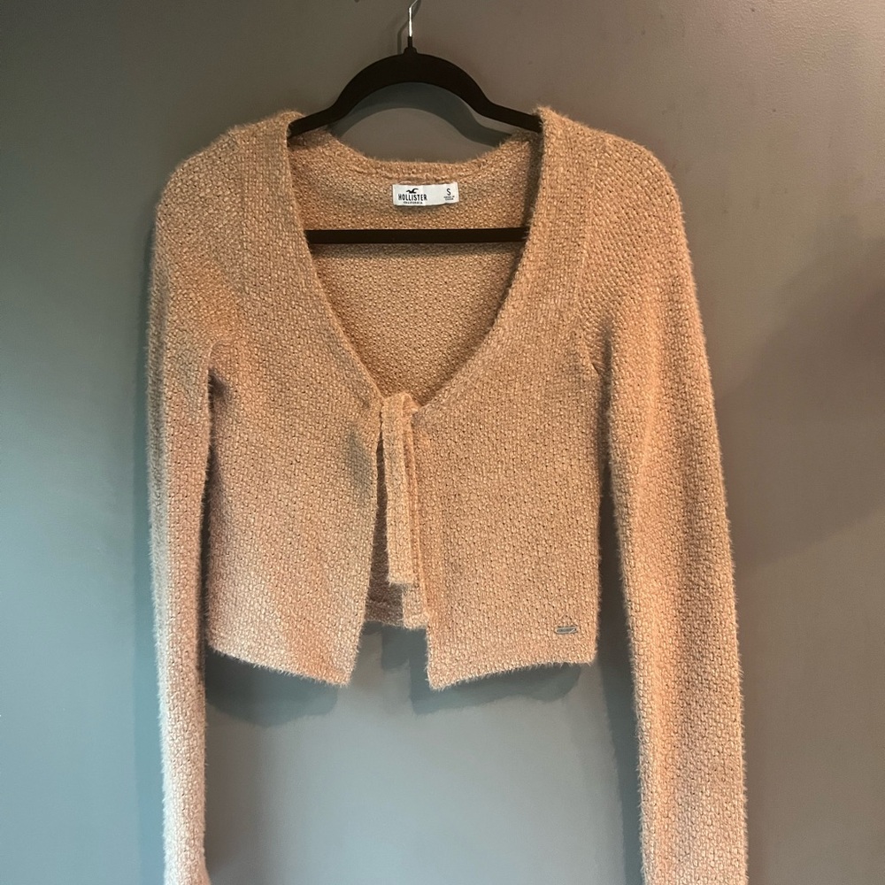 Hollister Women's Tan Cardigan Sweater